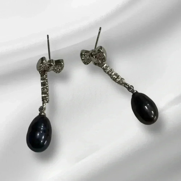 🆕Blue Freshwater Pearls Bow Earrings - Picture 1 of 15